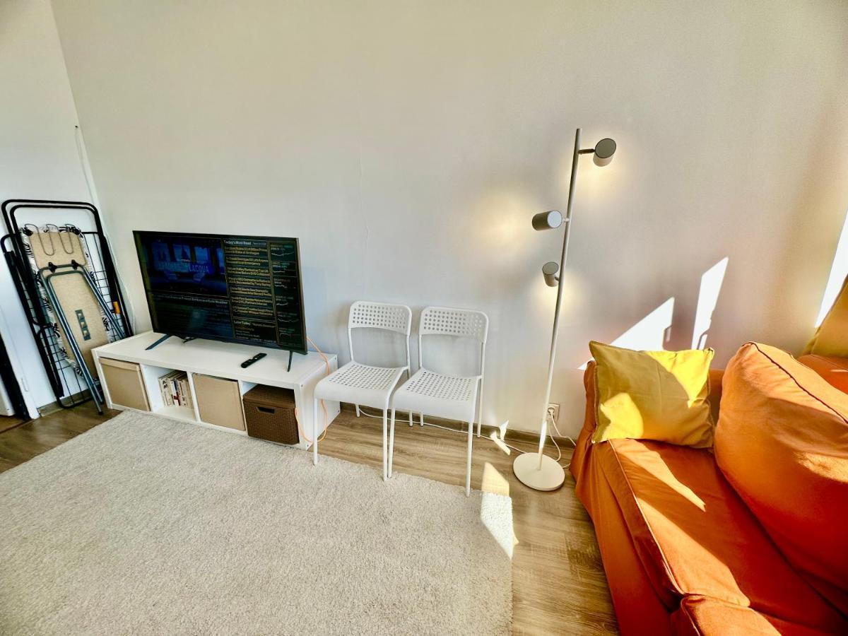ורשה Super Apartament Brown 2X Metro Nowy Wifi Netflix Spotify Panorama Miasta מראה חיצוני תמונה